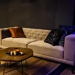 Unique Luxury Σκόδρα