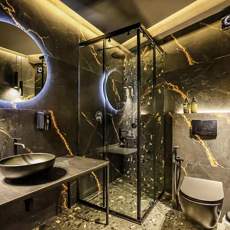 Unique Luxury