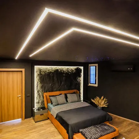 Hotel Unique Luxury