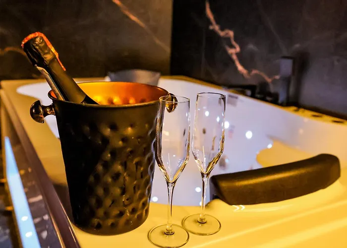 호텔 Unique Luxury 5*