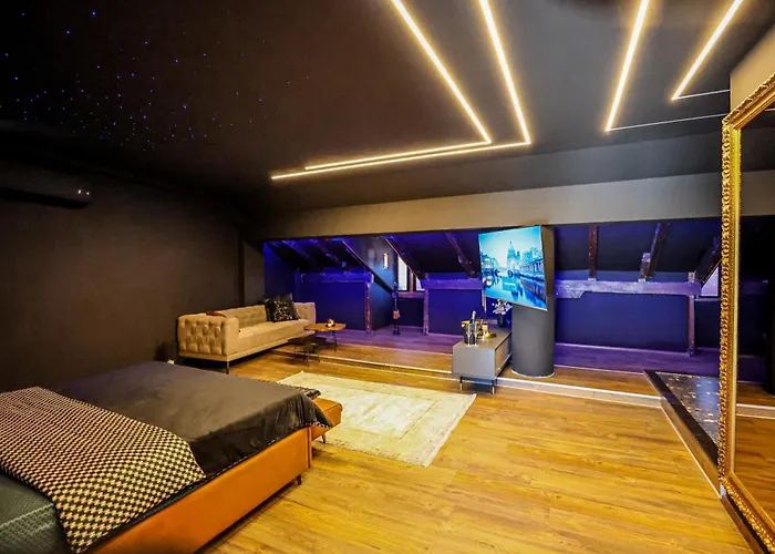 Unique Luxury 호텔 5*