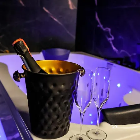 Unique Luxury 호텔 5*