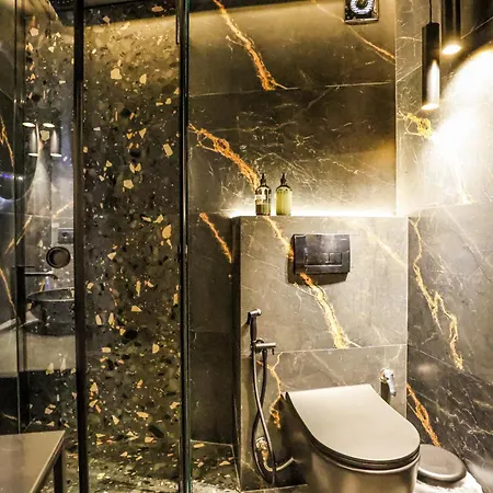 Unique Luxury 호텔 Shkodër