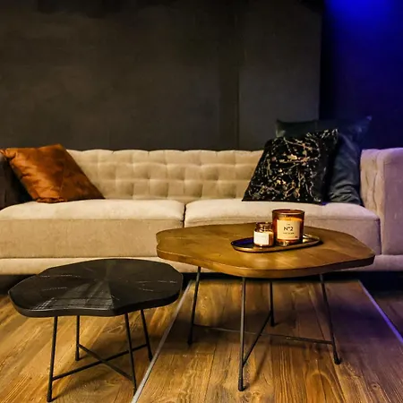 酒店 Unique Luxury Shkodër