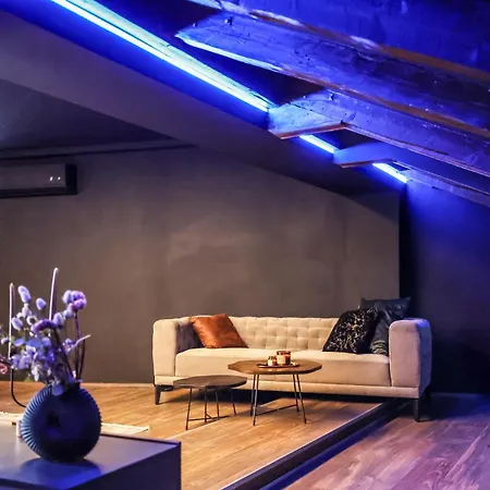 Отель Unique Luxury