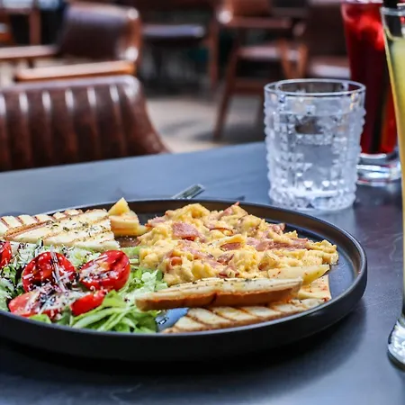 Отель Unique Luxury